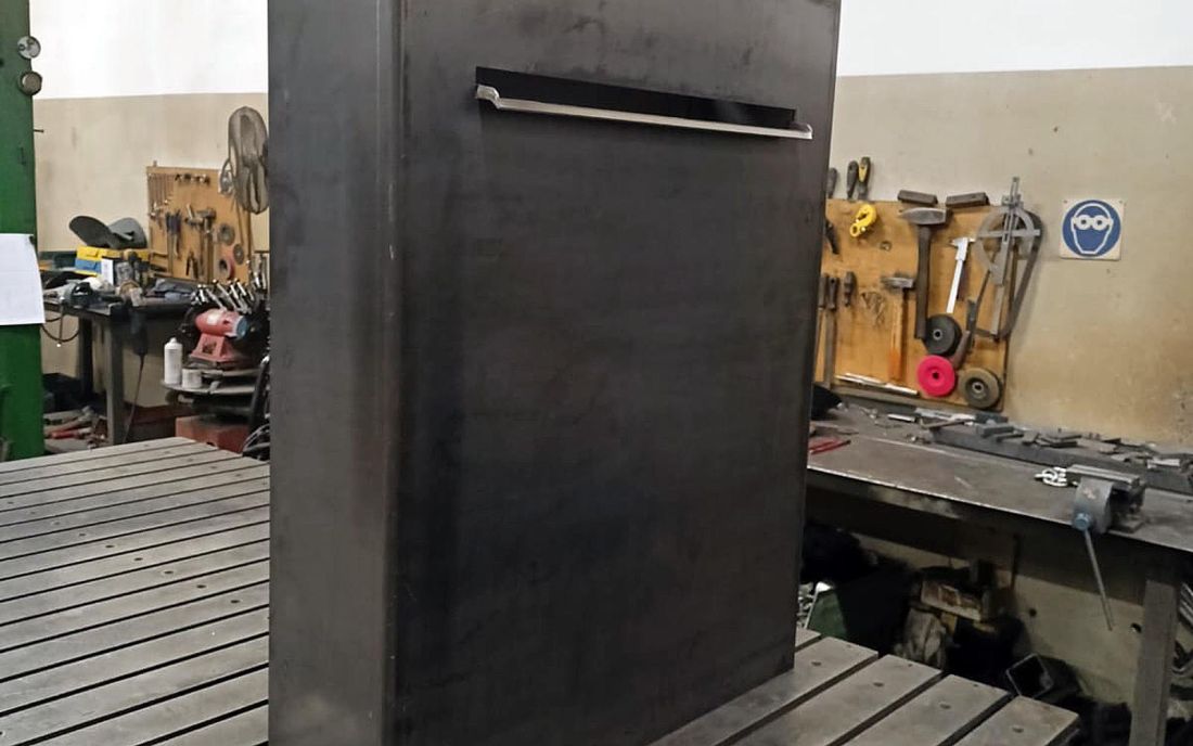 Realiozzazioni di C.M.M. - Fontana in corten per giardino